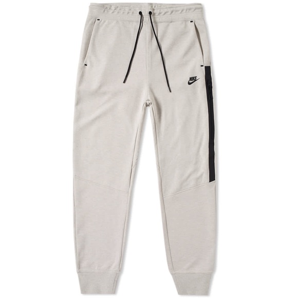 cream nike tech fleece